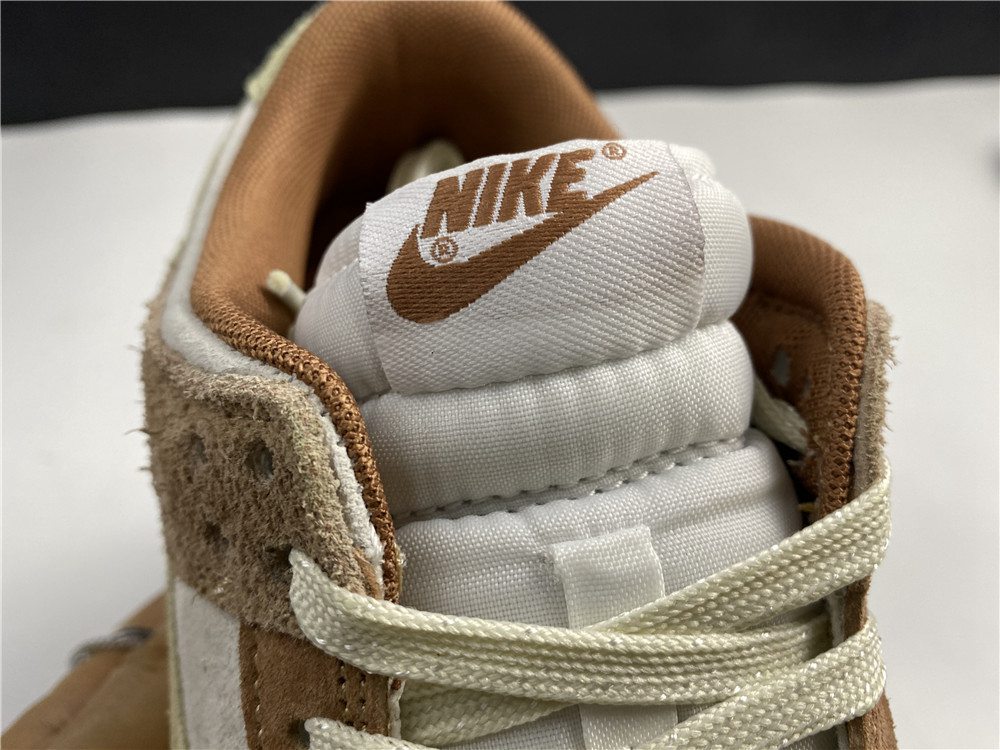 Nike Dunk Low PRM Medium Curry DD1390-100